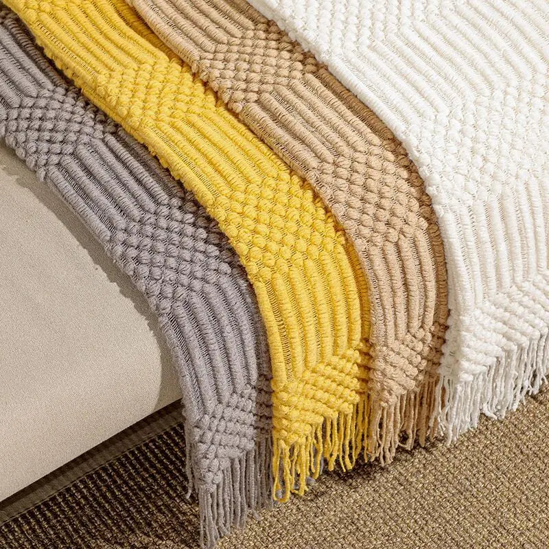 Chunky Knitted Throw Blanket with Tassels – Multiple Colors